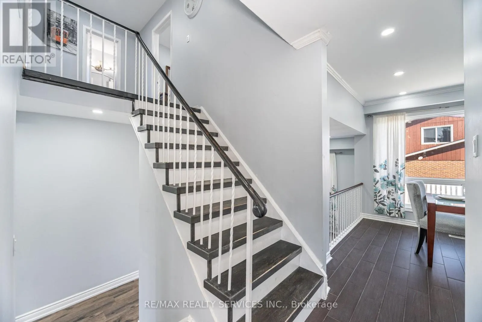 73 BLACKTHORN LANE