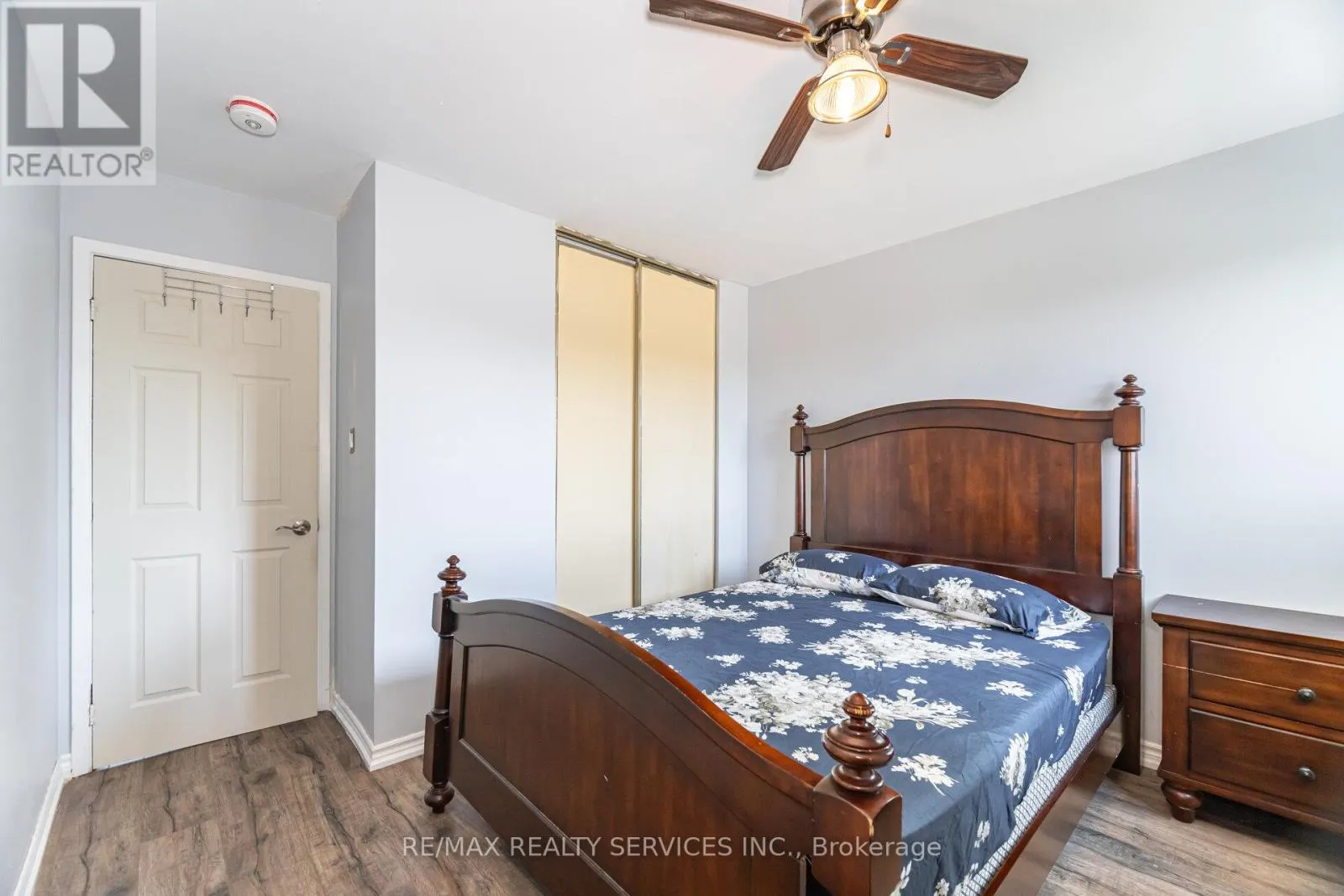 73 BLACKTHORN LANE