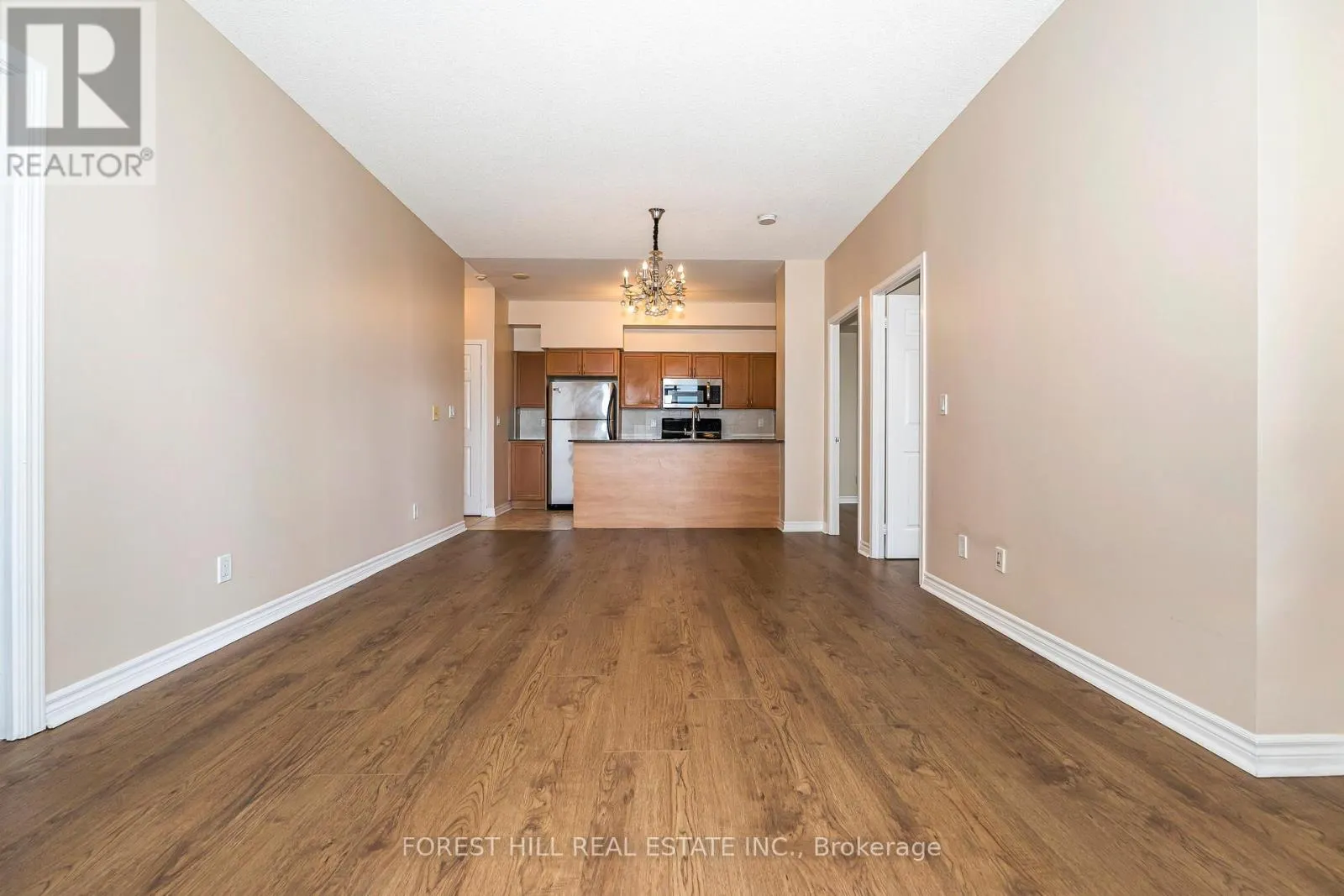 1610 - 388 PRINCE OF WALES DRIVE