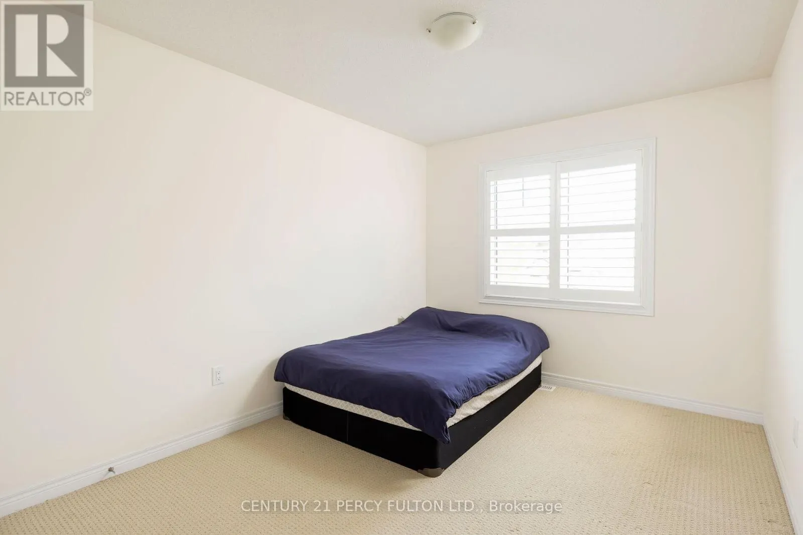202 SKY HARBOUR DRIVE