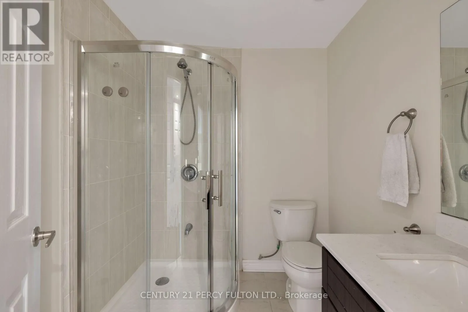 202 SKY HARBOUR DRIVE