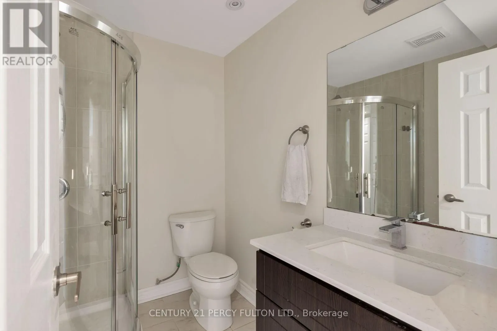 202 SKY HARBOUR DRIVE