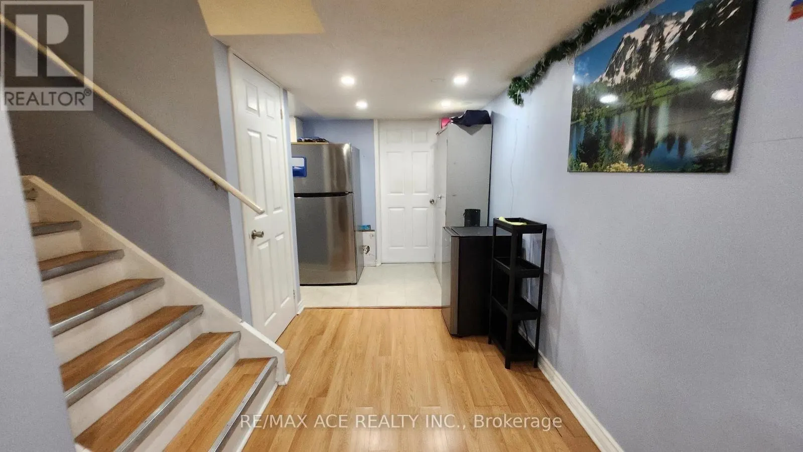 1002 WINDBROOK GROVE