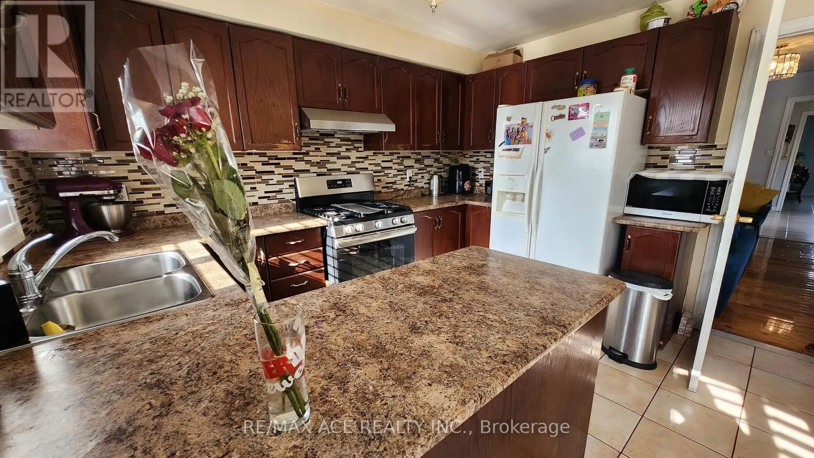 1002 WINDBROOK GROVE