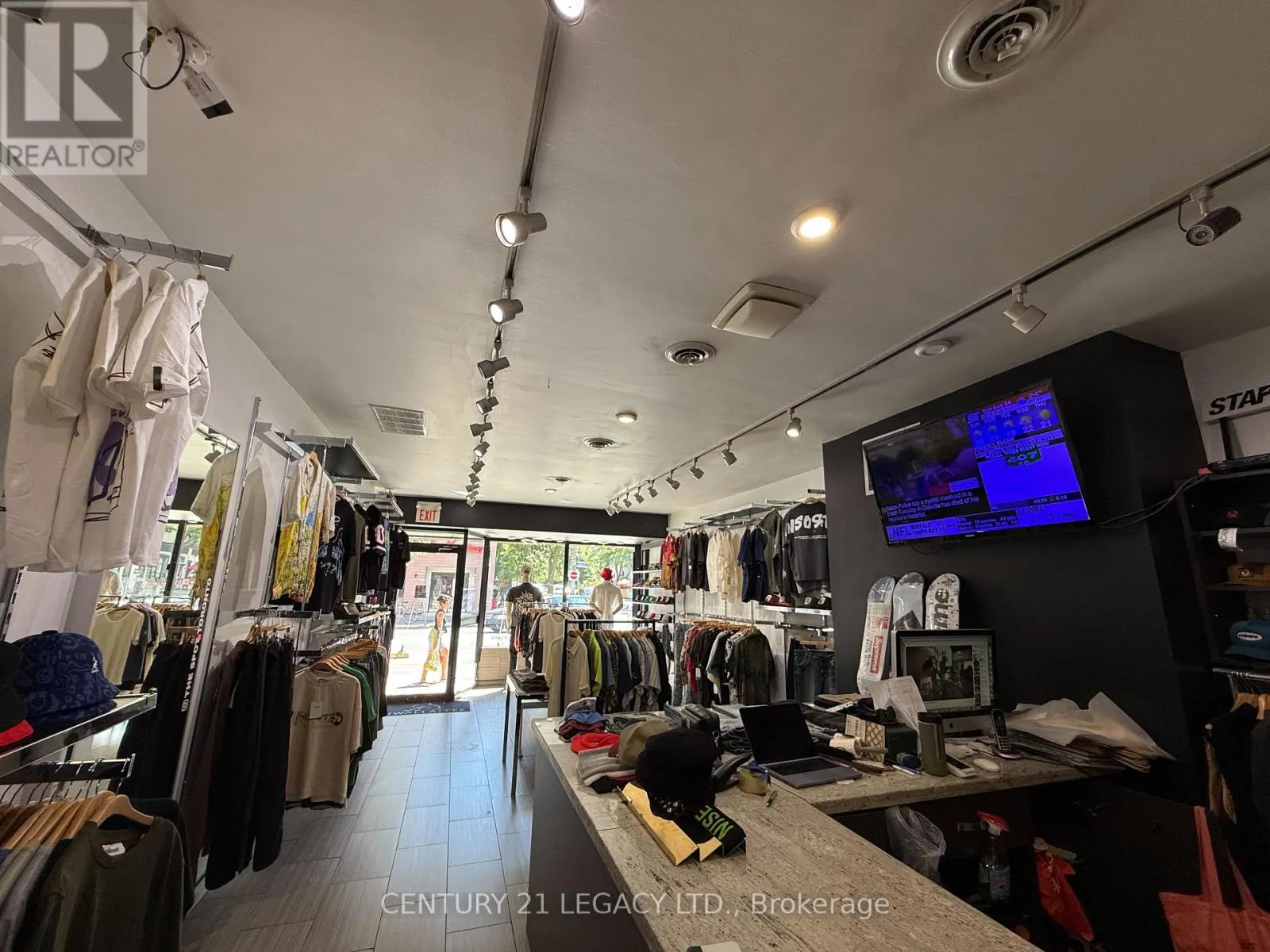 1280 BLOOR STREET W