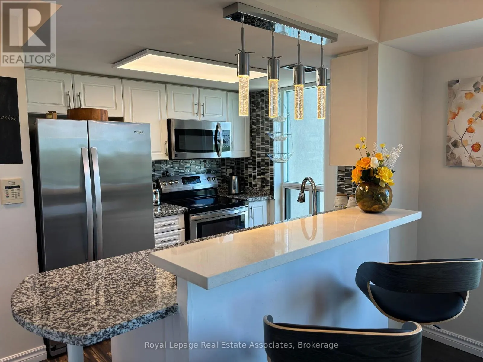 809 - 2585 ERIN CENTRE BOULEVARD