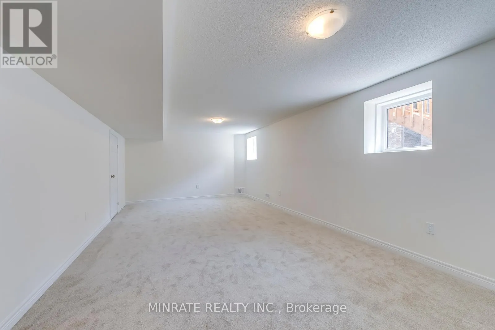 3934 LEONARDO STREET