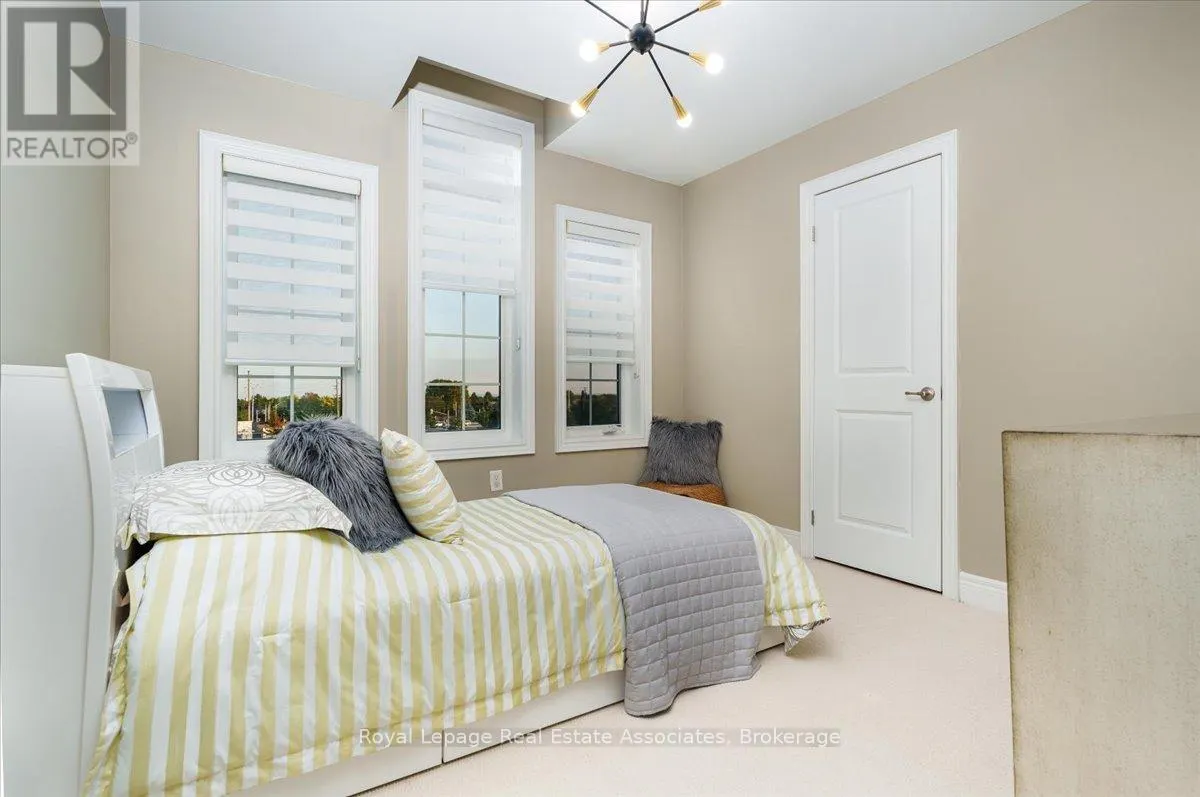 3040 EBERLY WOODS DRIVE