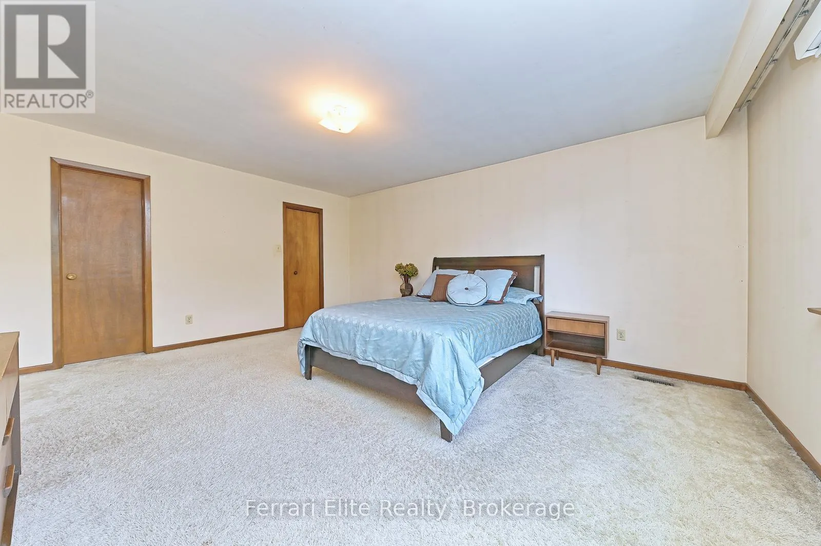 2406 RAVENSTHORPE CRESCENT