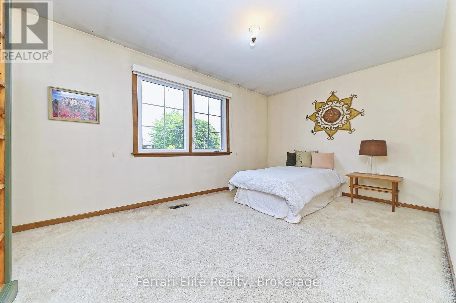 2406 RAVENSTHORPE CRESCENT