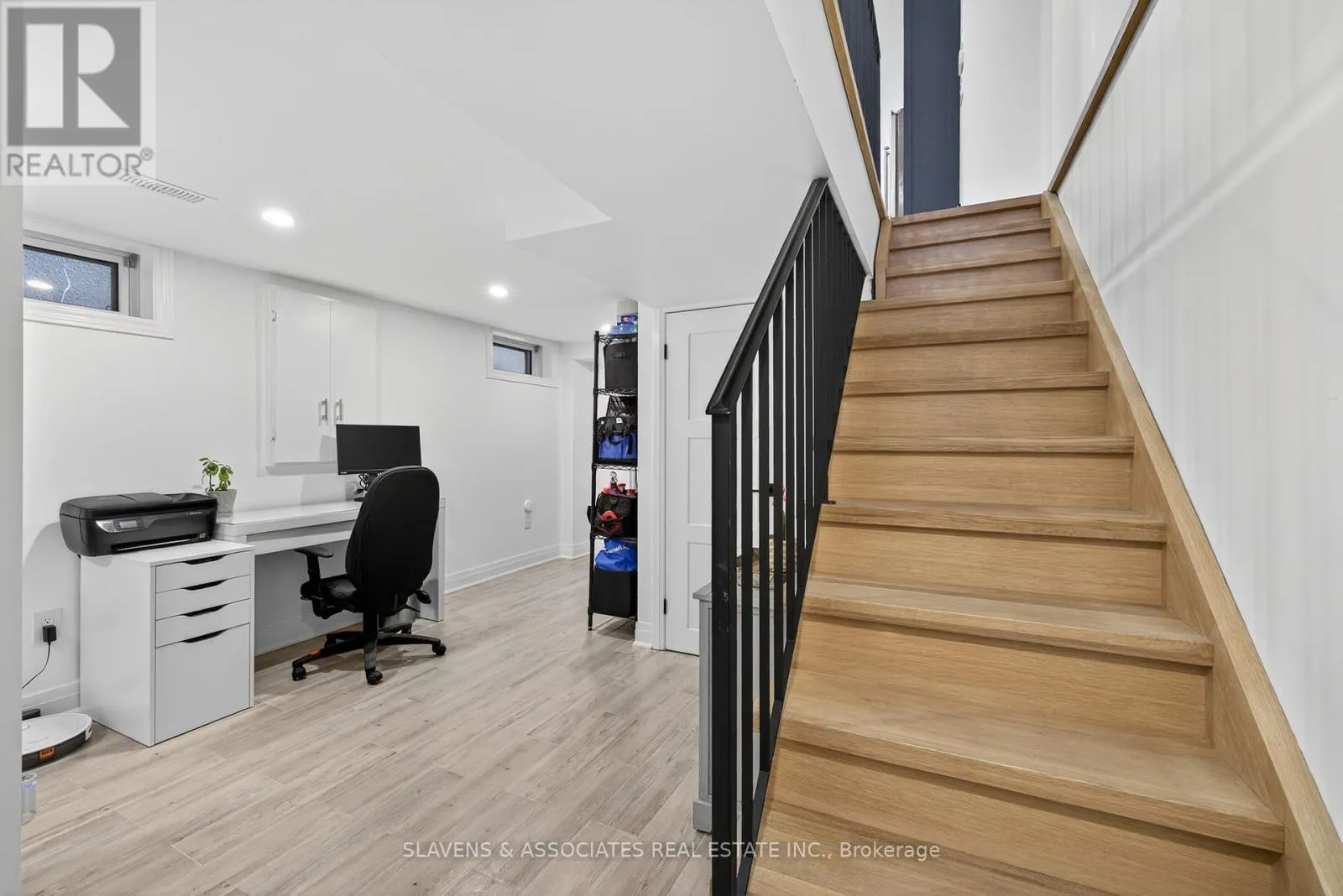 176 ROSETHORN AVENUE