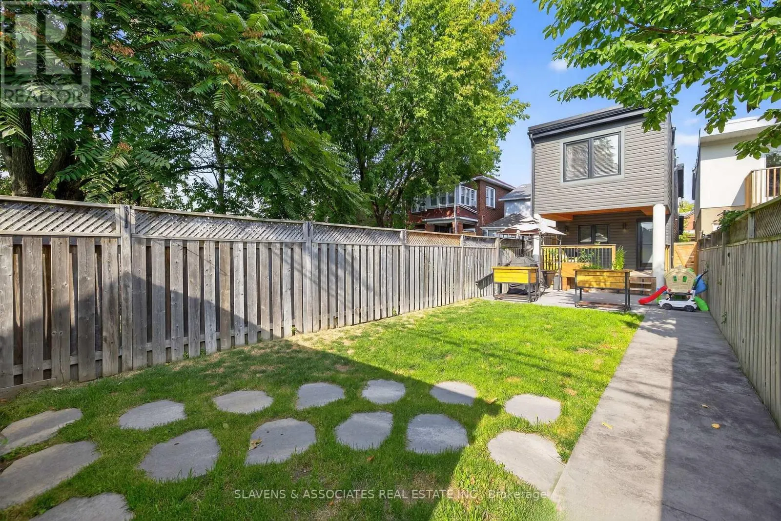 176 ROSETHORN AVENUE