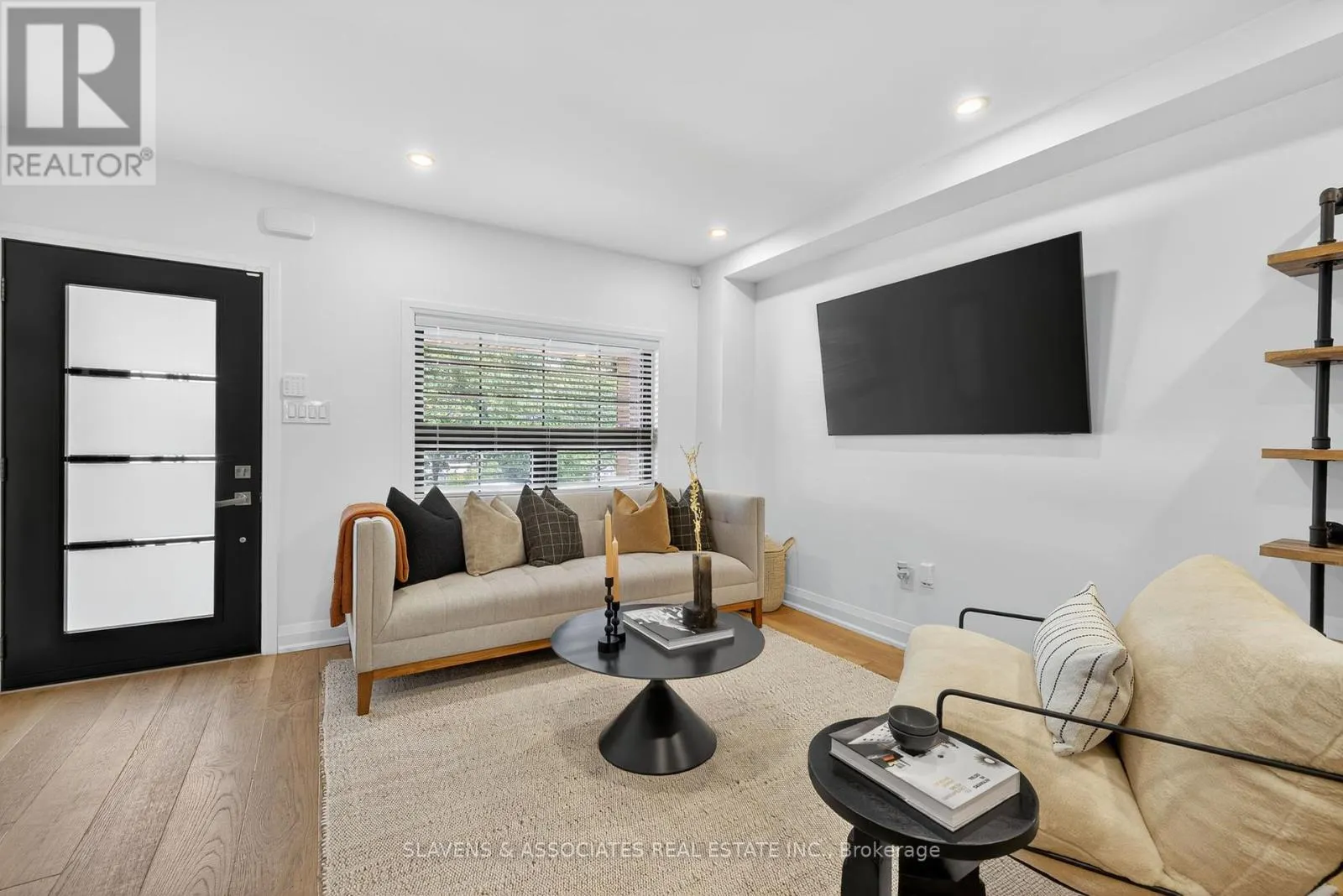 176 ROSETHORN AVENUE