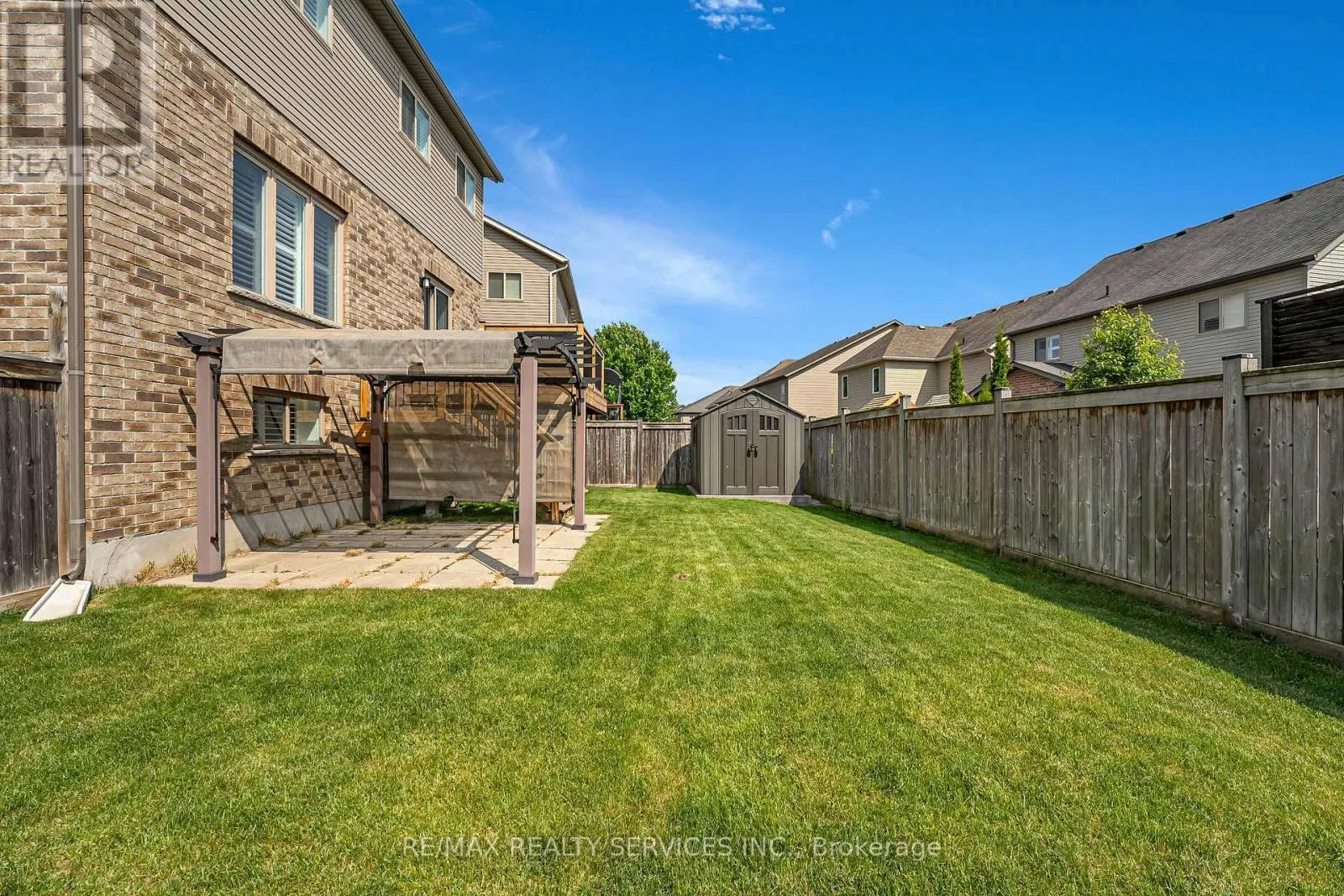 26 WARDLAW AVENUE