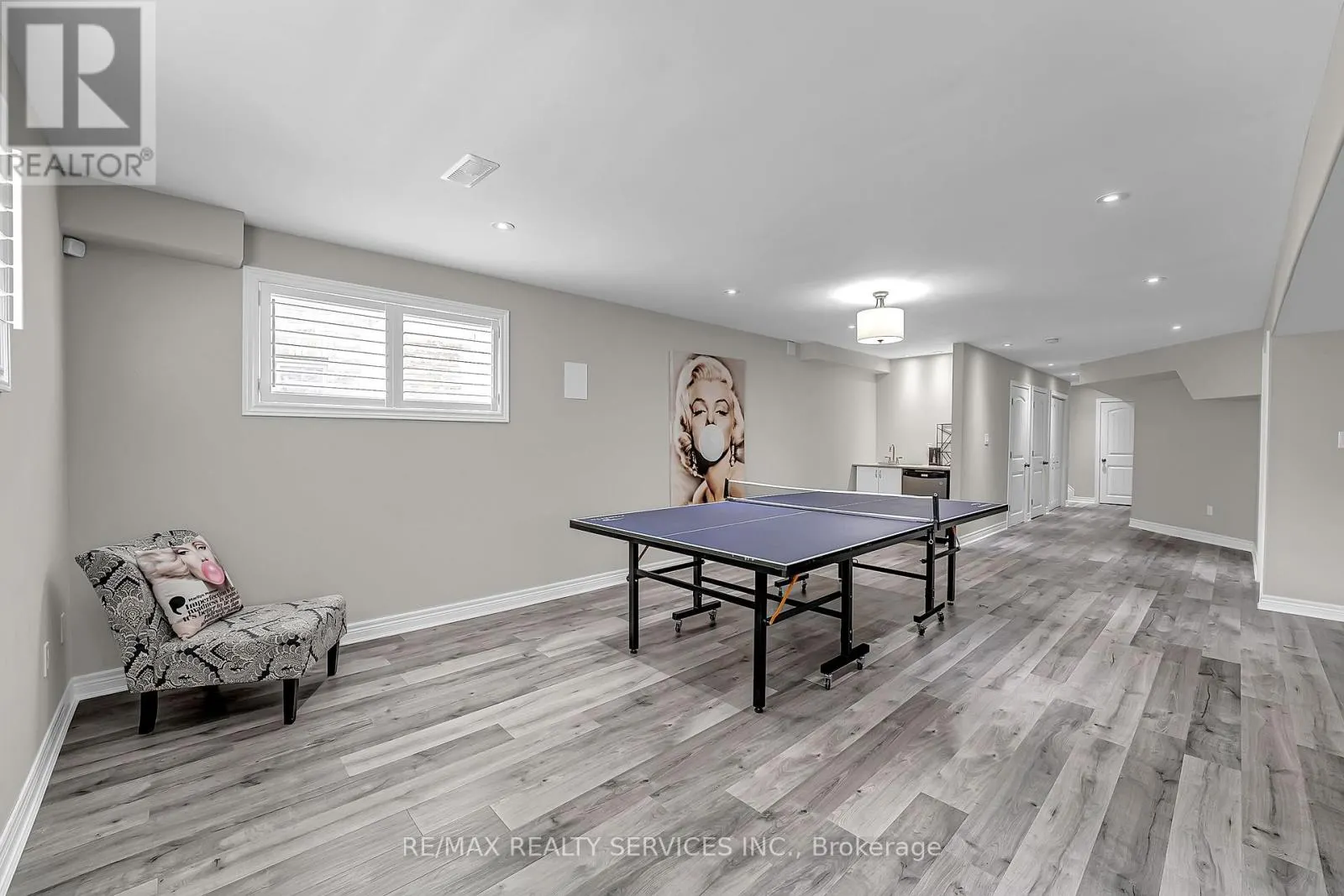 26 WARDLAW AVENUE