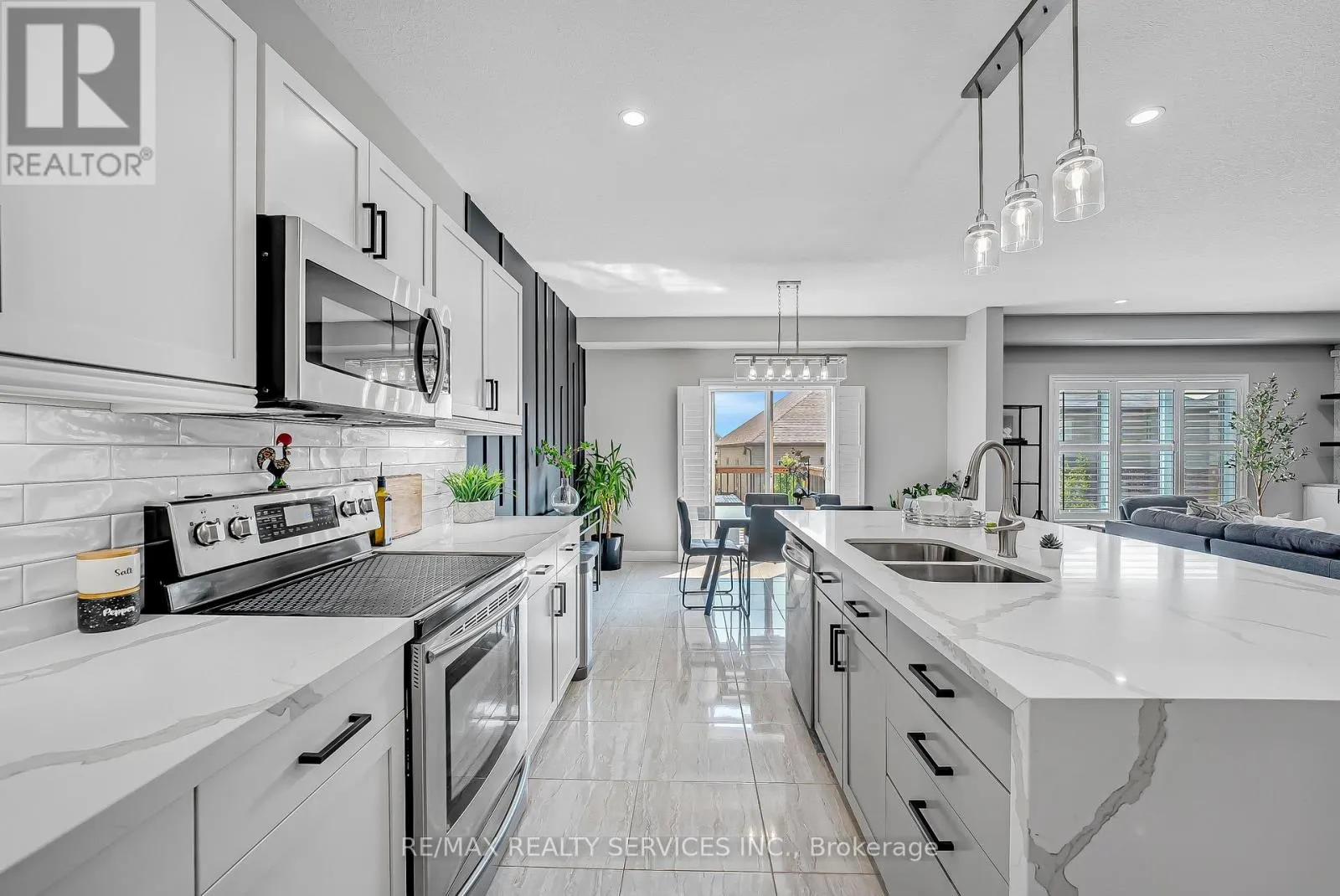26 WARDLAW AVENUE