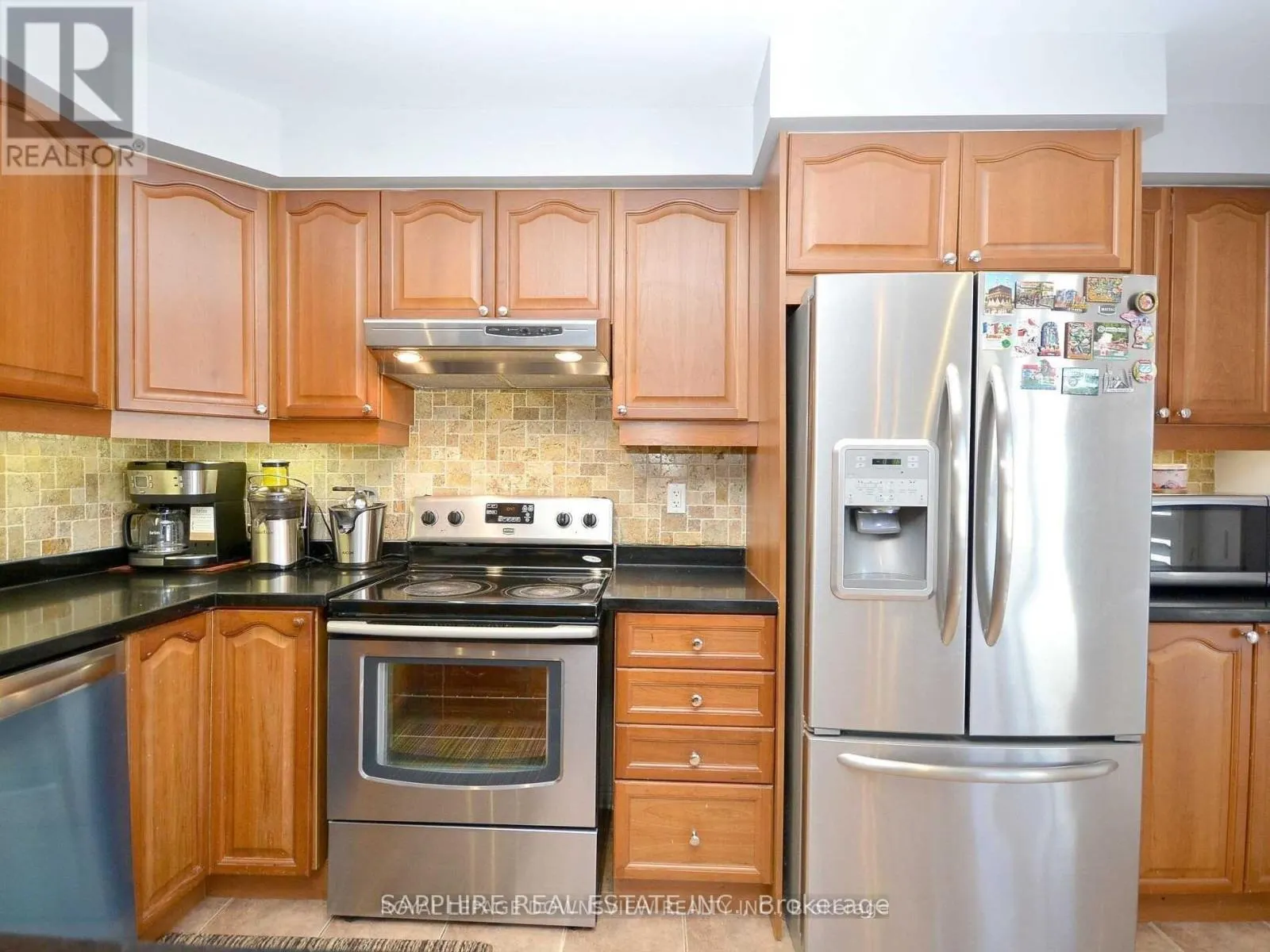 #UPPER - 759 HUTCHINSON AVENUE