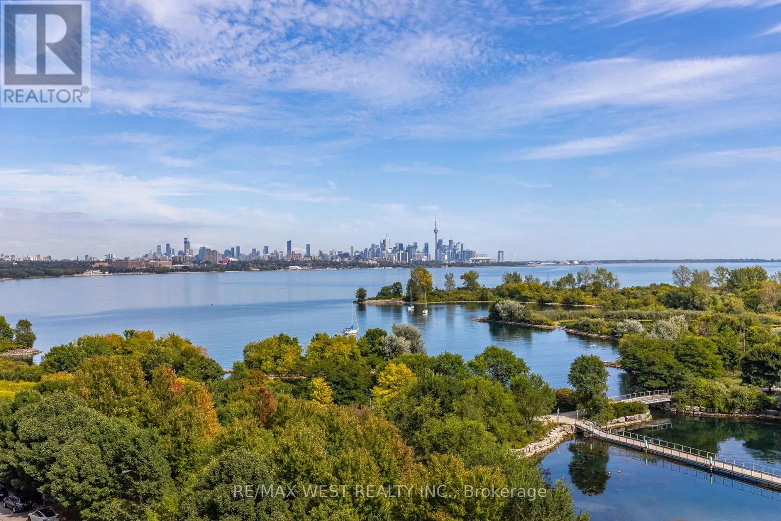 702 - 20 SHORE BREEZE DRIVE