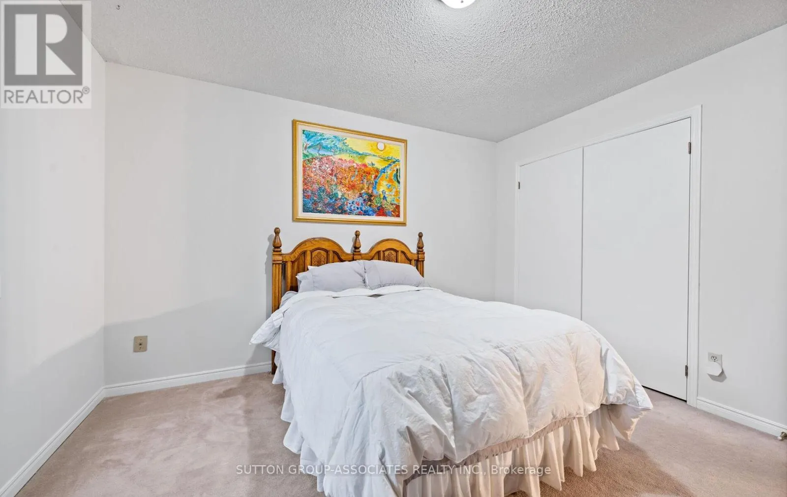 1252 GREENWOOD CRESCENT