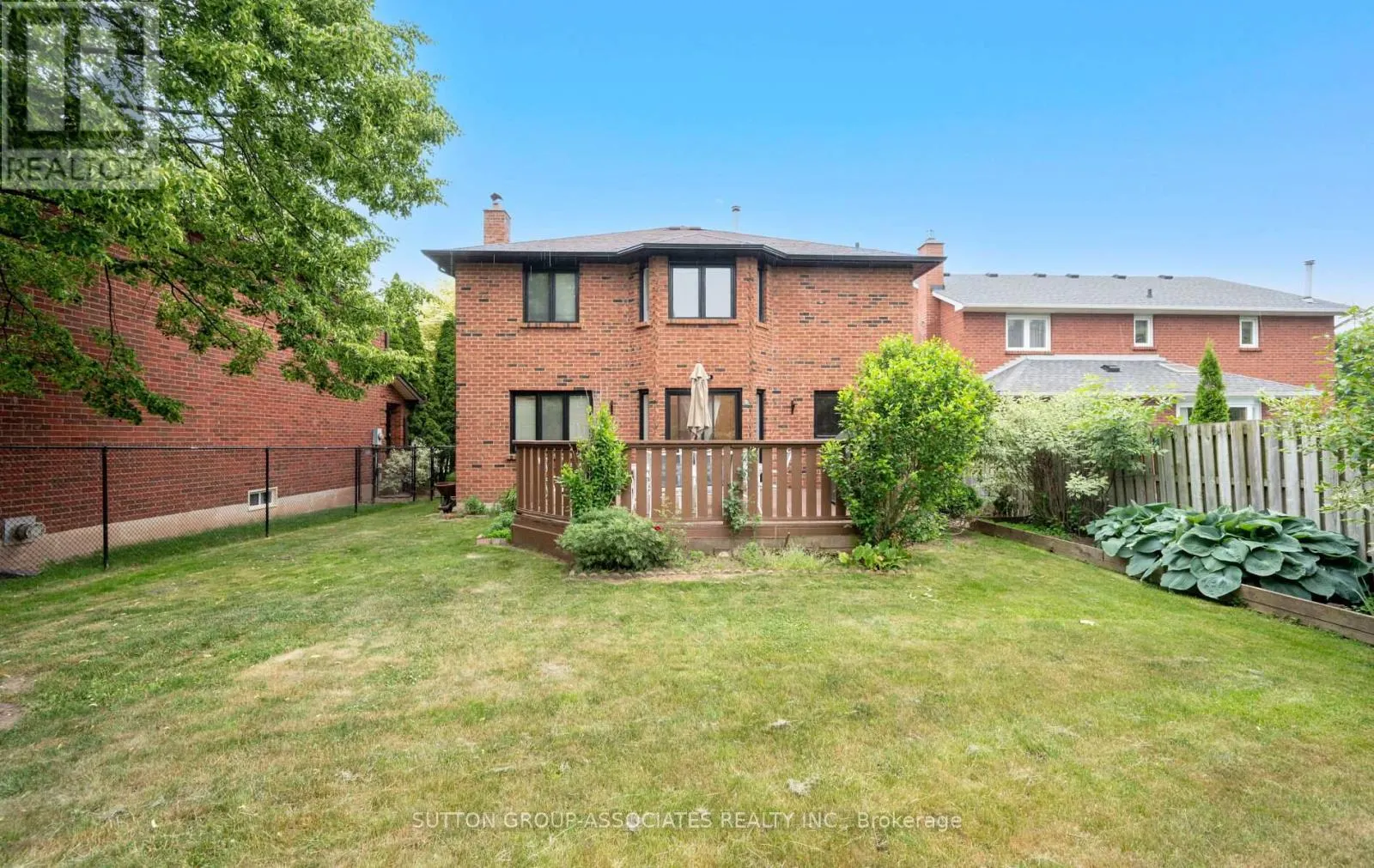 1252 GREENWOOD CRESCENT