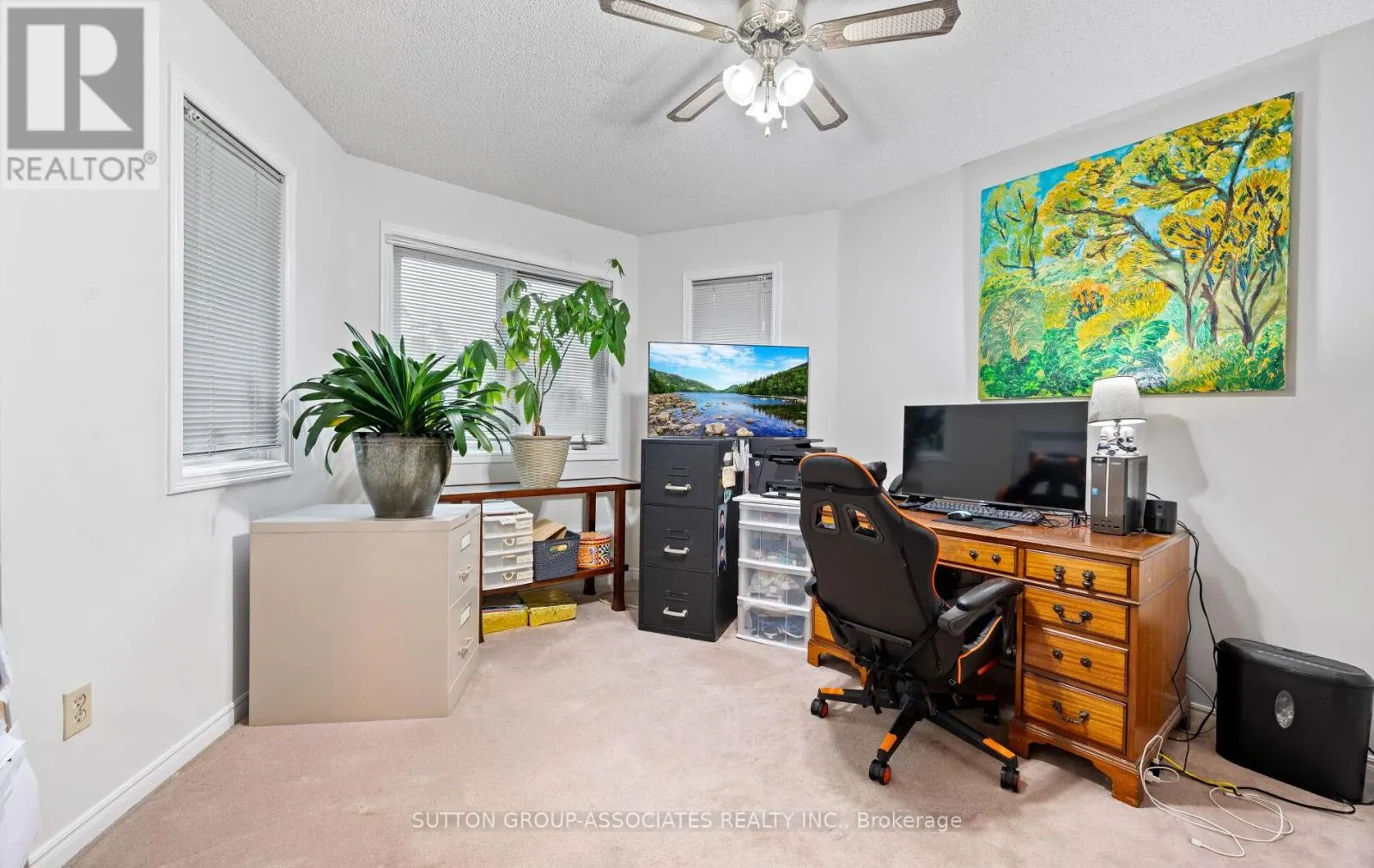 1252 GREENWOOD CRESCENT