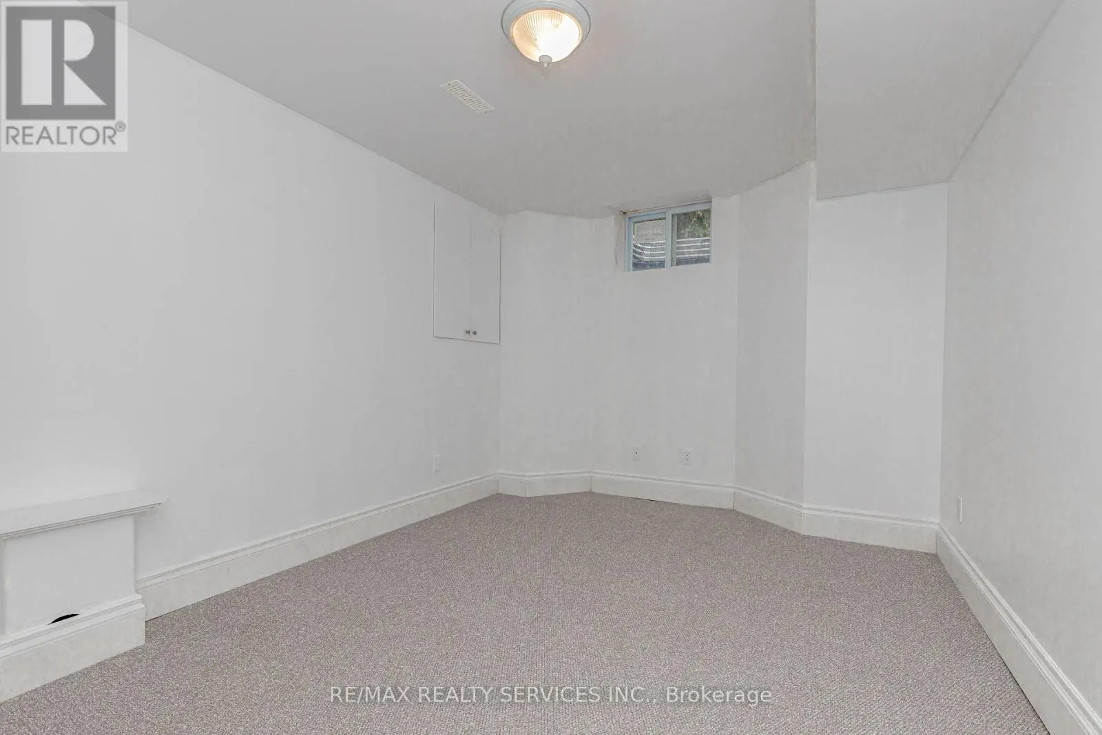 5028 NORTHERN LIGHTS CIRCLE
