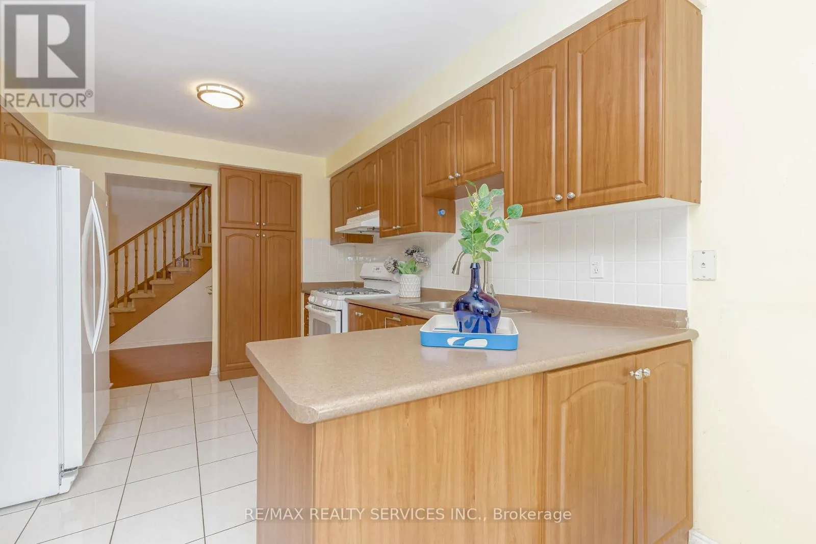 5028 NORTHERN LIGHTS CIRCLE