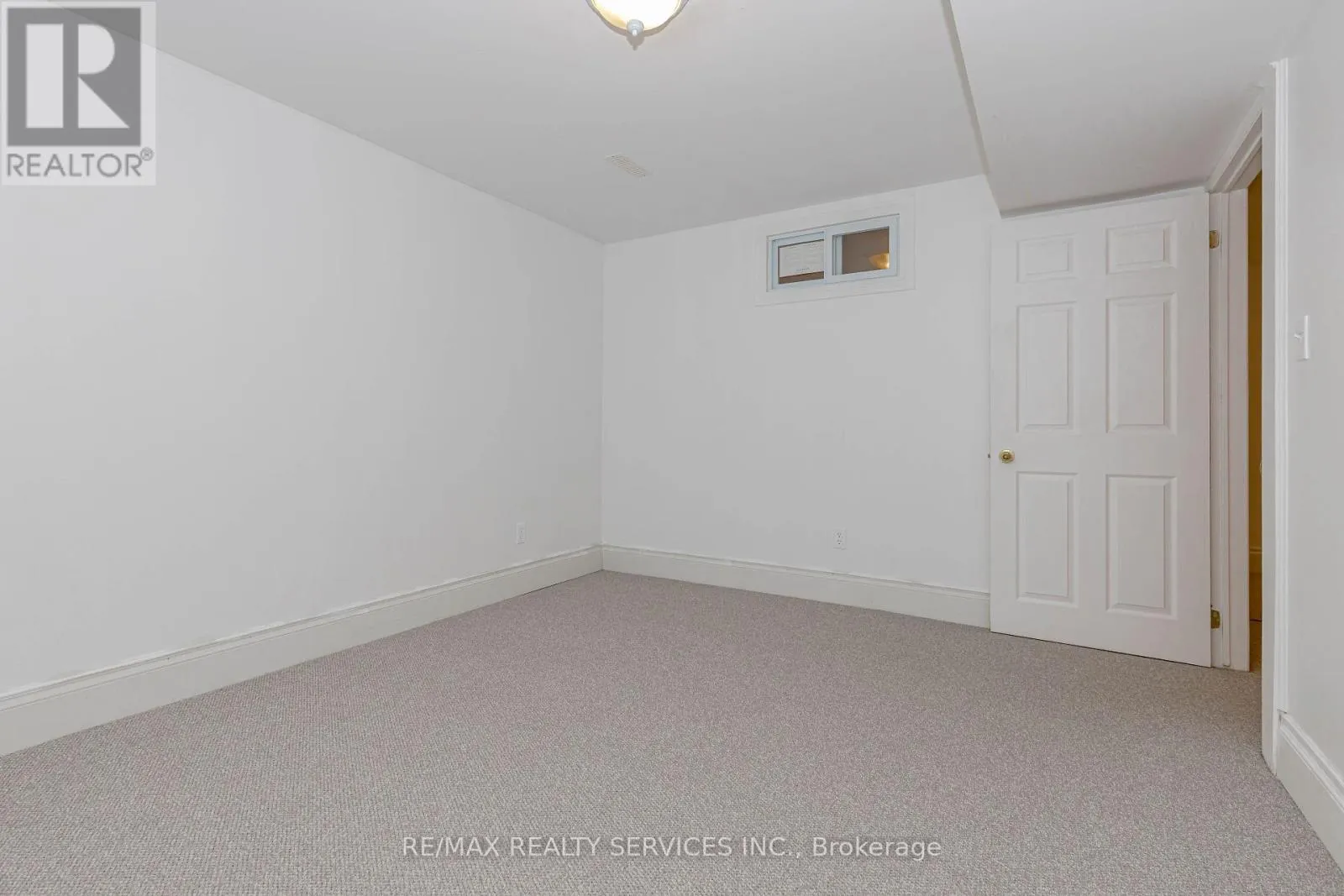 5028 NORTHERN LIGHTS CIRCLE
