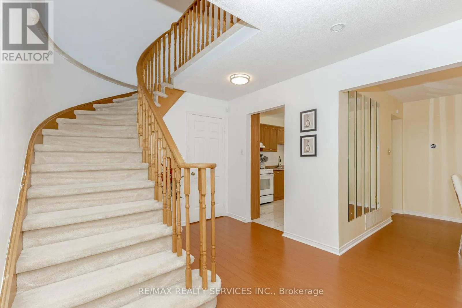 5028 NORTHERN LIGHTS CIRCLE