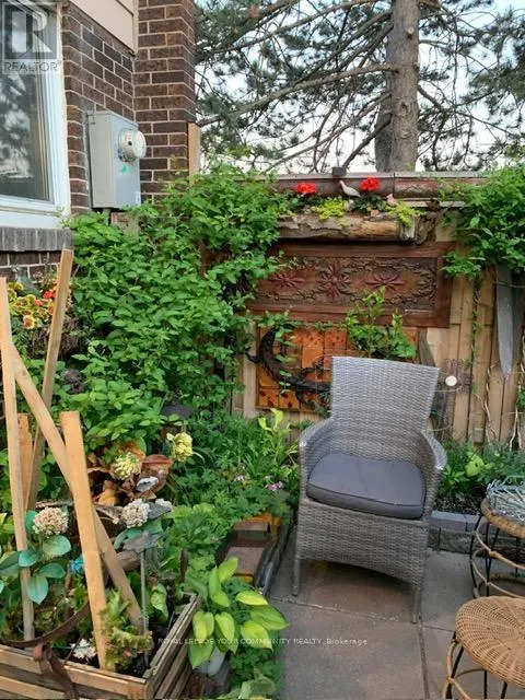39 - 1020 CENTRAL PARK DRIVE