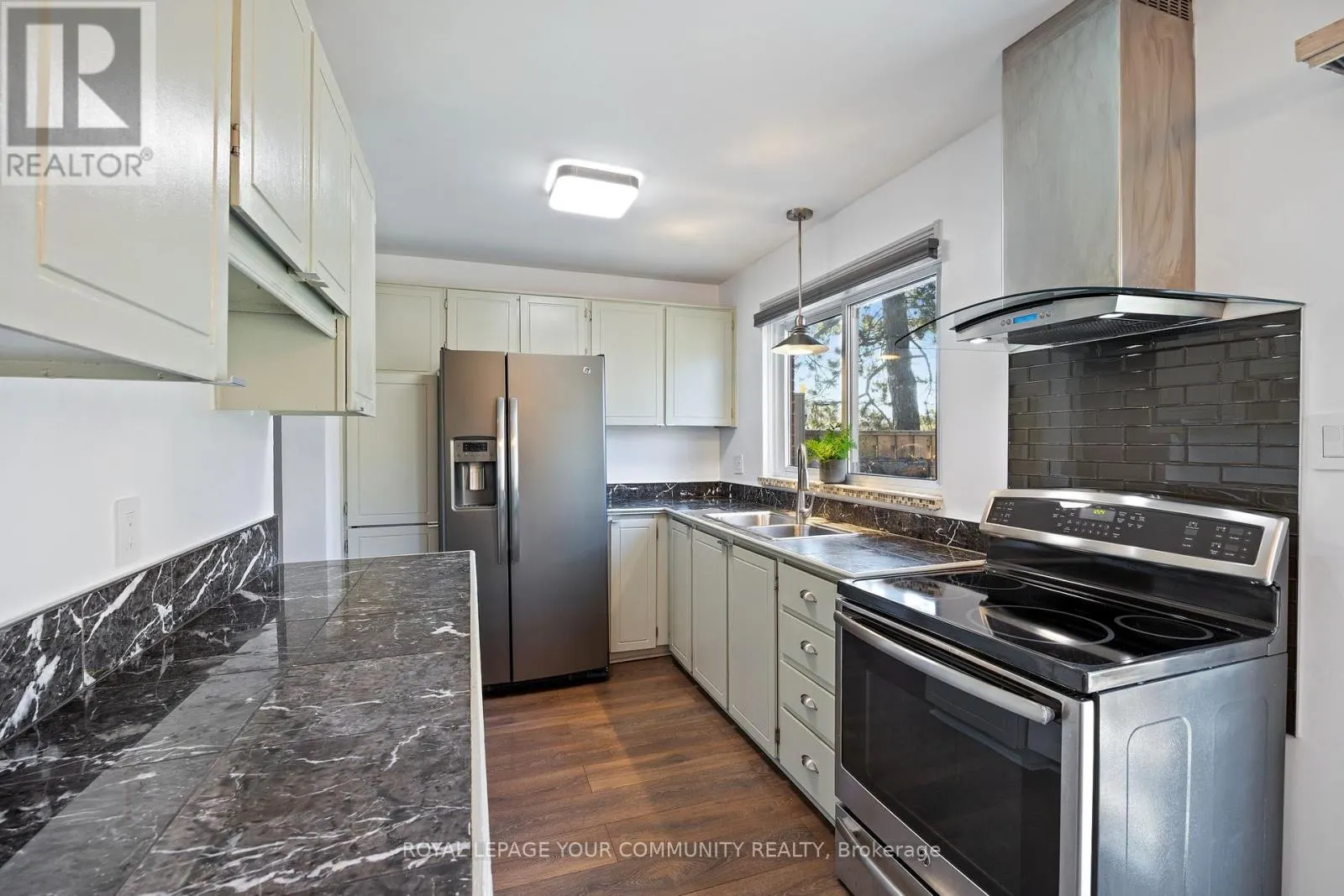 39 - 1020 CENTRAL PARK DRIVE