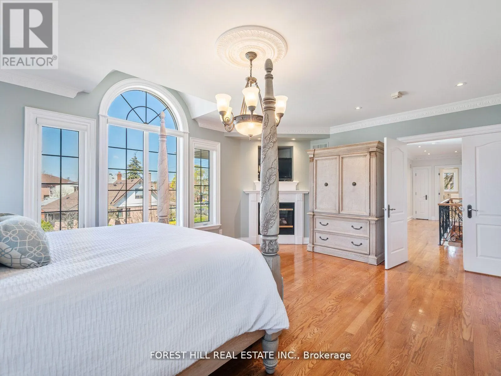18 HIGHLAND HILL