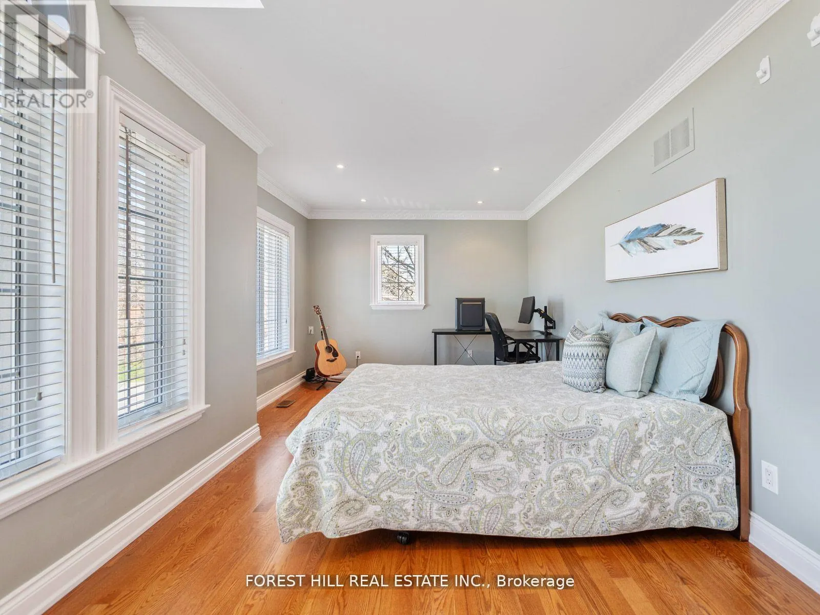 18 HIGHLAND HILL
