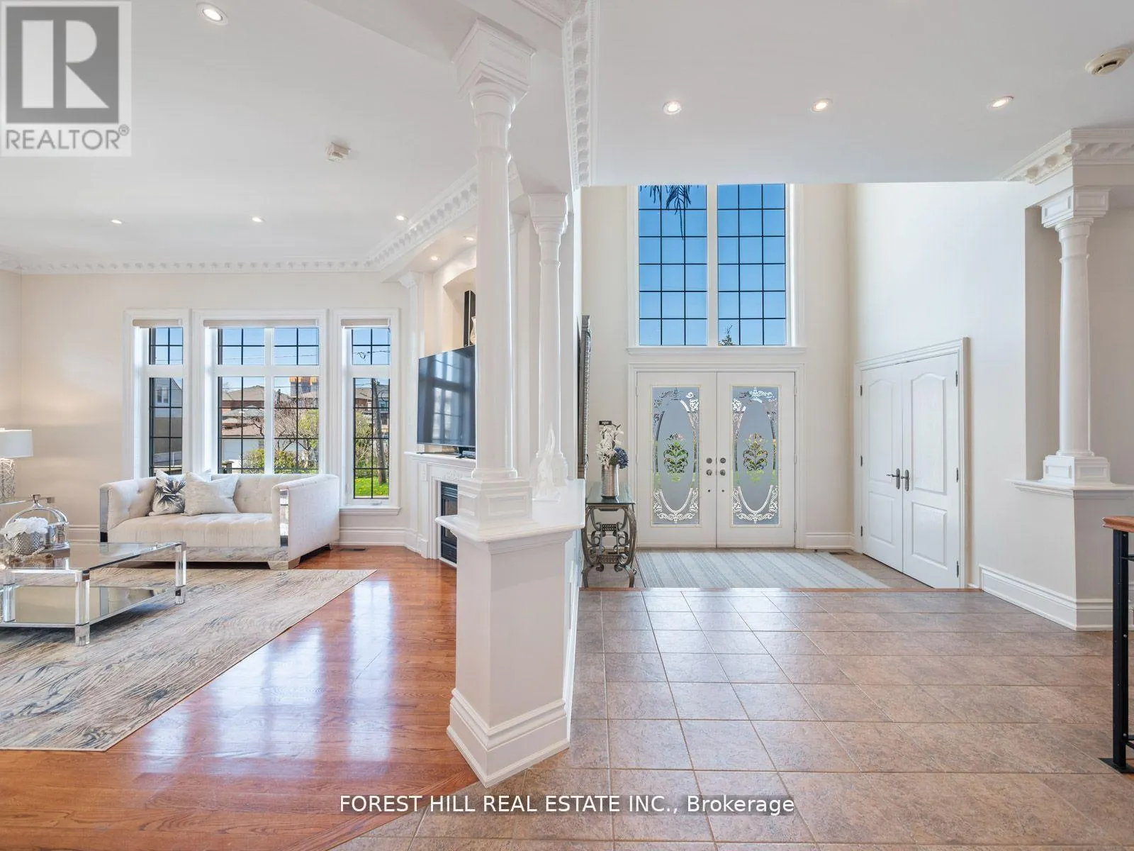 18 HIGHLAND HILL