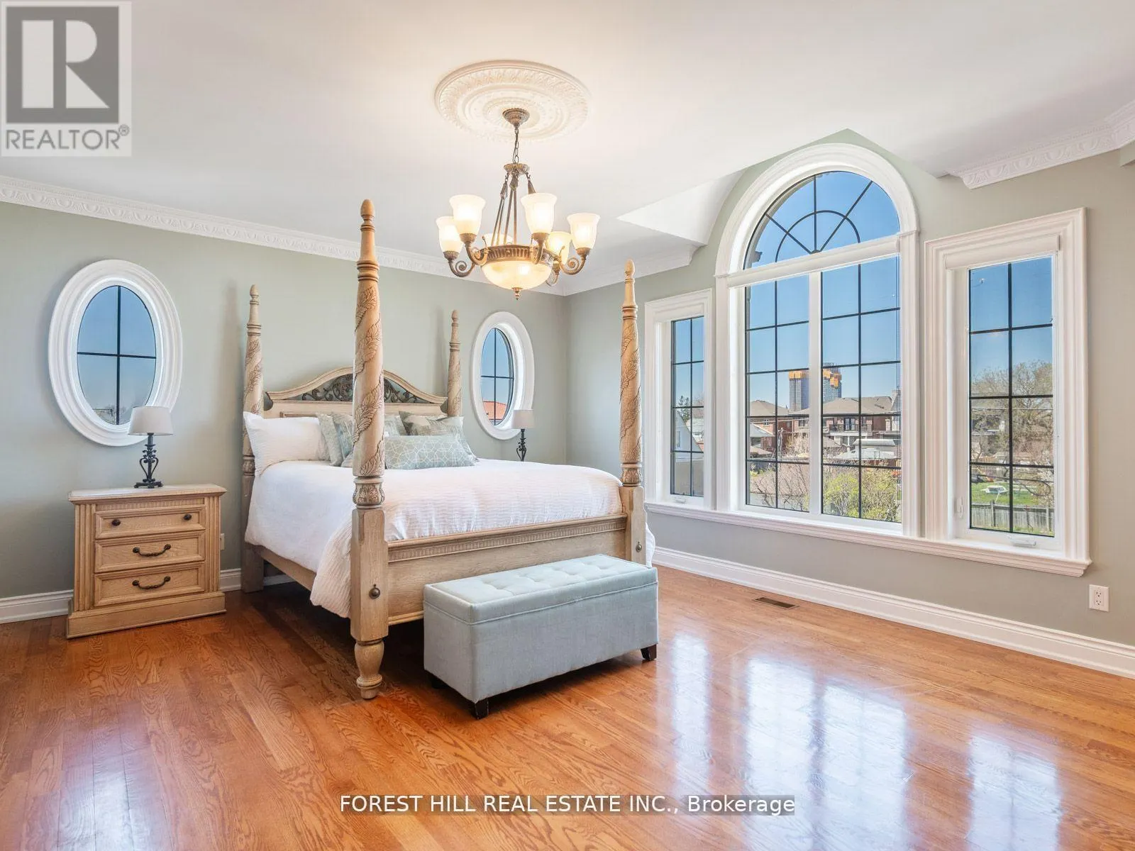 18 HIGHLAND HILL