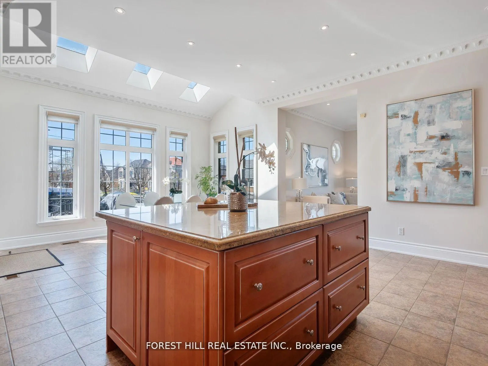 18 HIGHLAND HILL