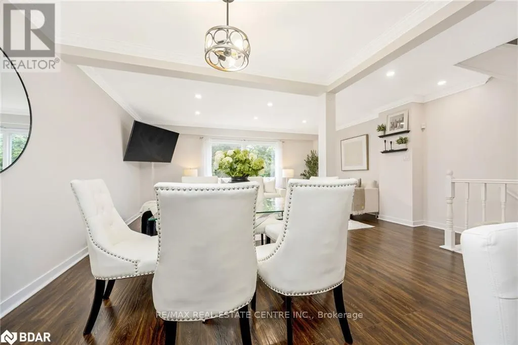 20 - 318 LAURIER AVENUE