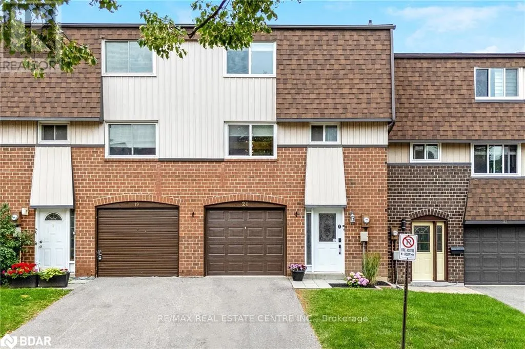 20 - 318 LAURIER AVENUE