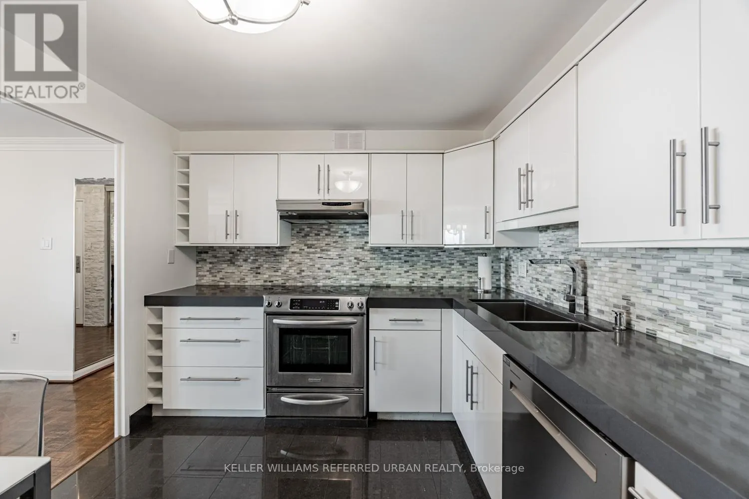1409 - 1400 DIXIE ROAD