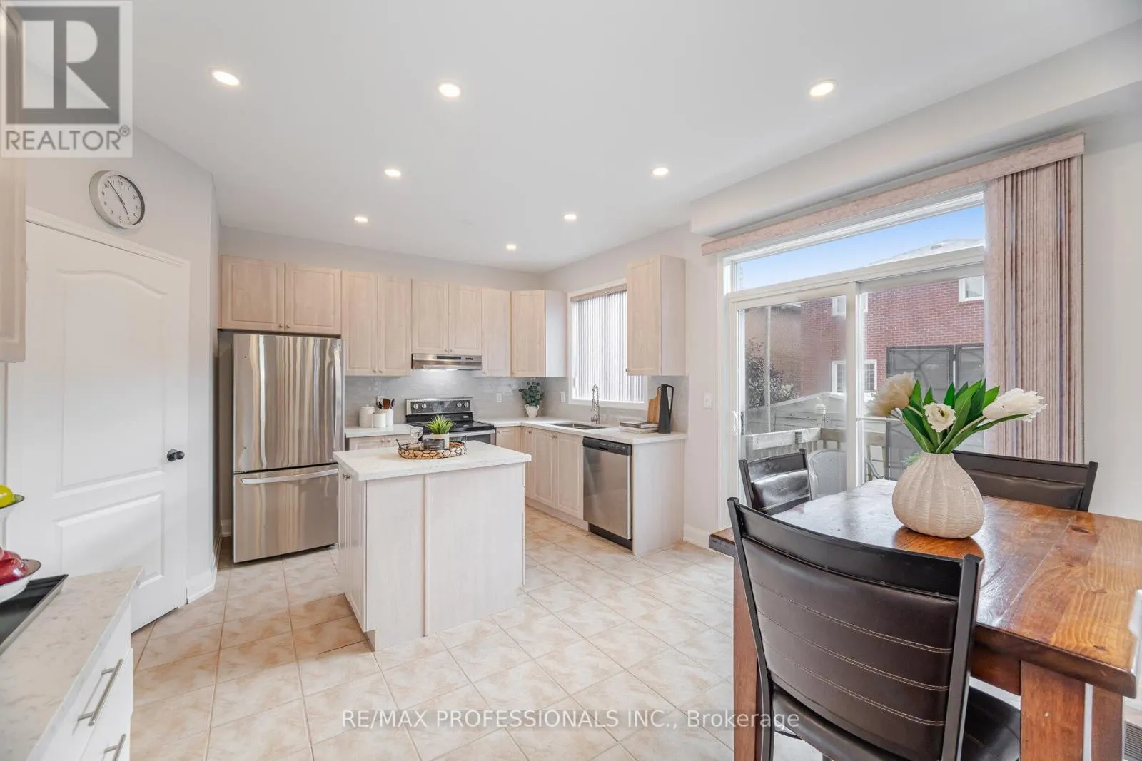 74 UPPER HIGLANDS DRIVE