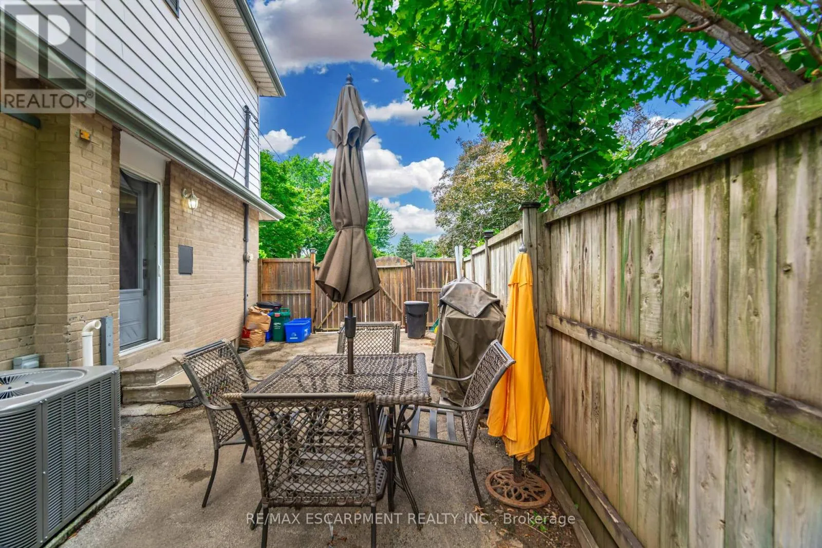 96 ANNE BOULEVARD