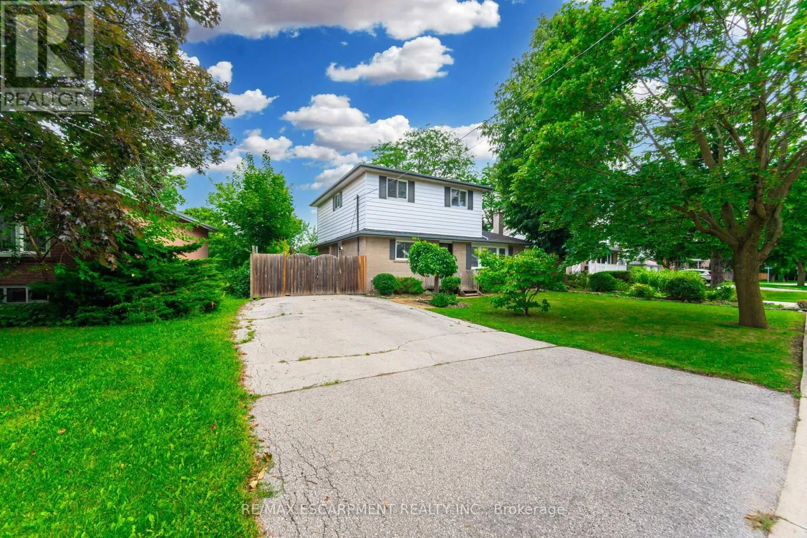 96 ANNE BOULEVARD