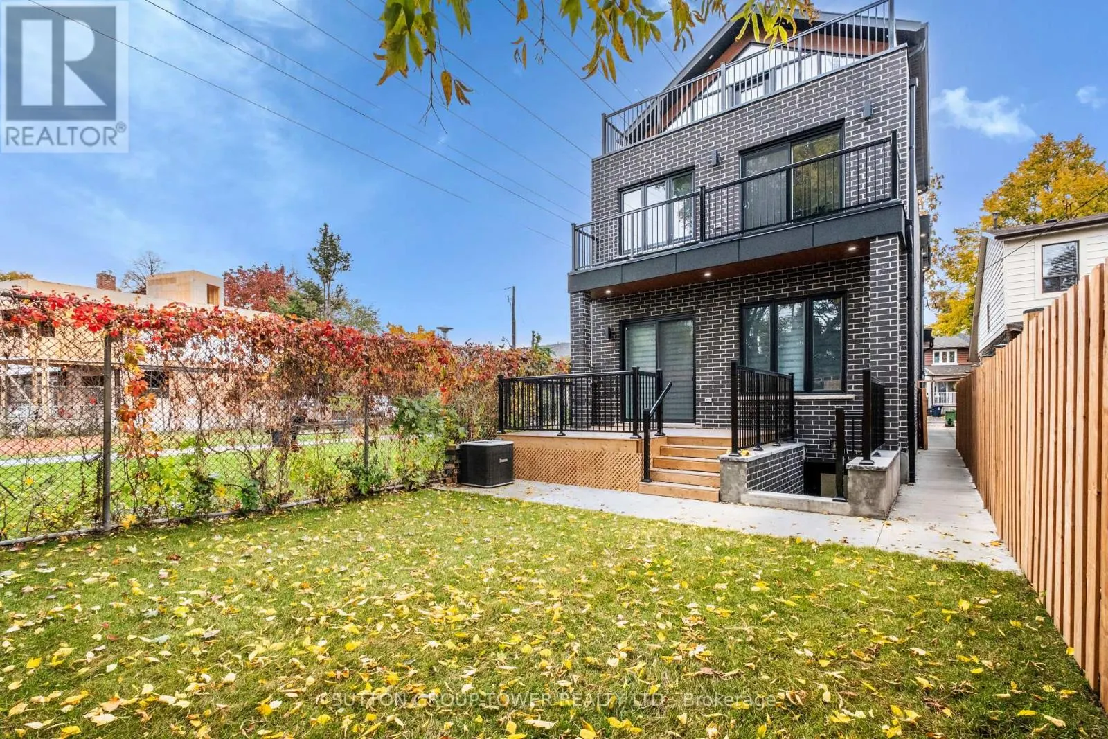 48 SILVERTHORN AVENUE