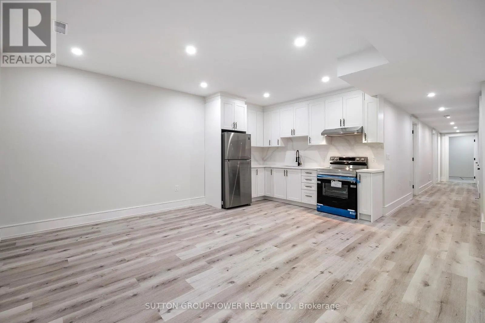 48 SILVERTHORN AVENUE