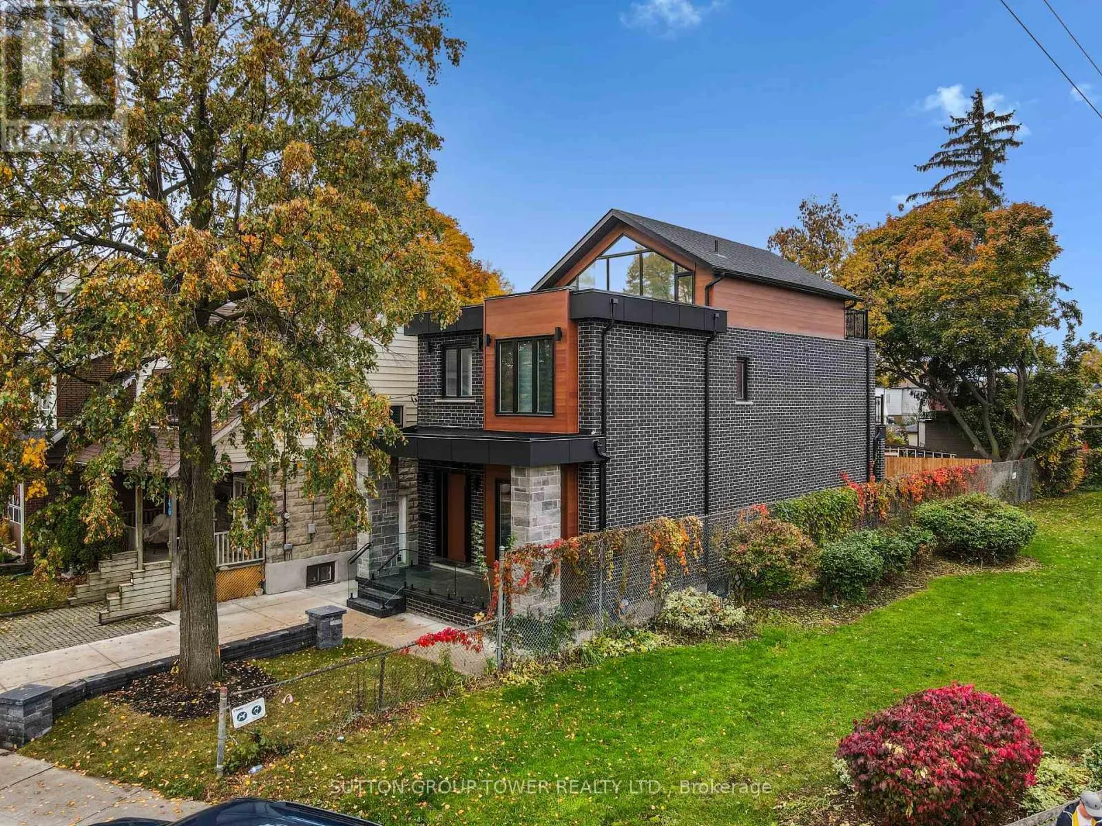 48 SILVERTHORN AVENUE
