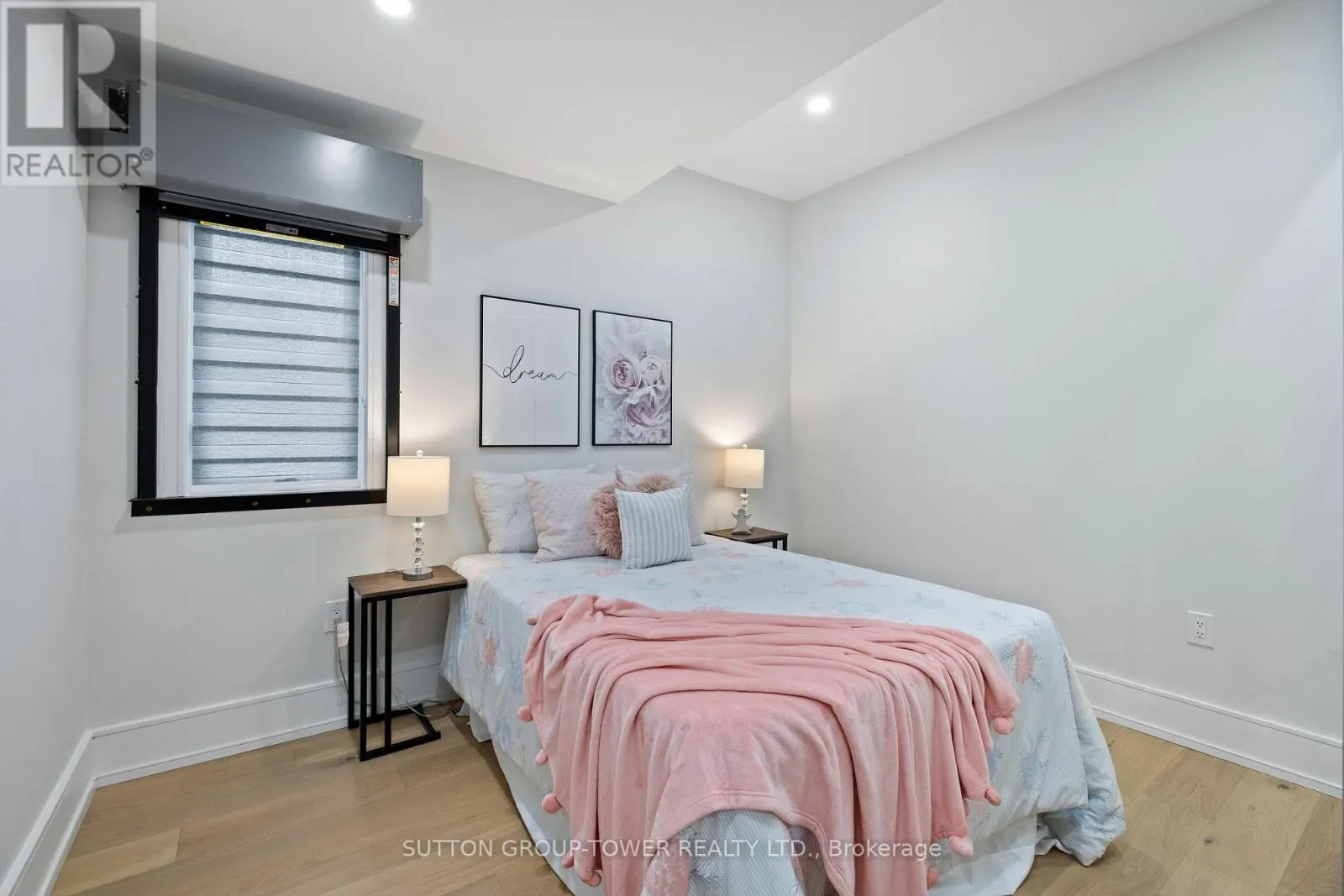 48 SILVERTHORN AVENUE