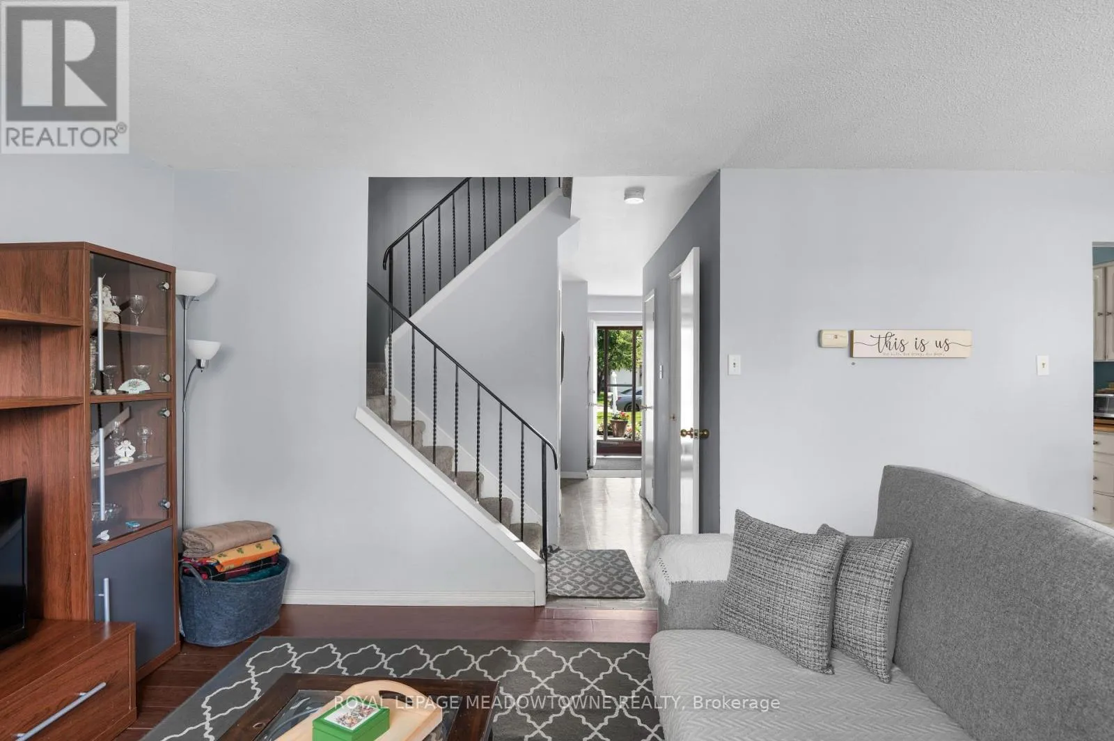6058 STARFIELD CRESCENT