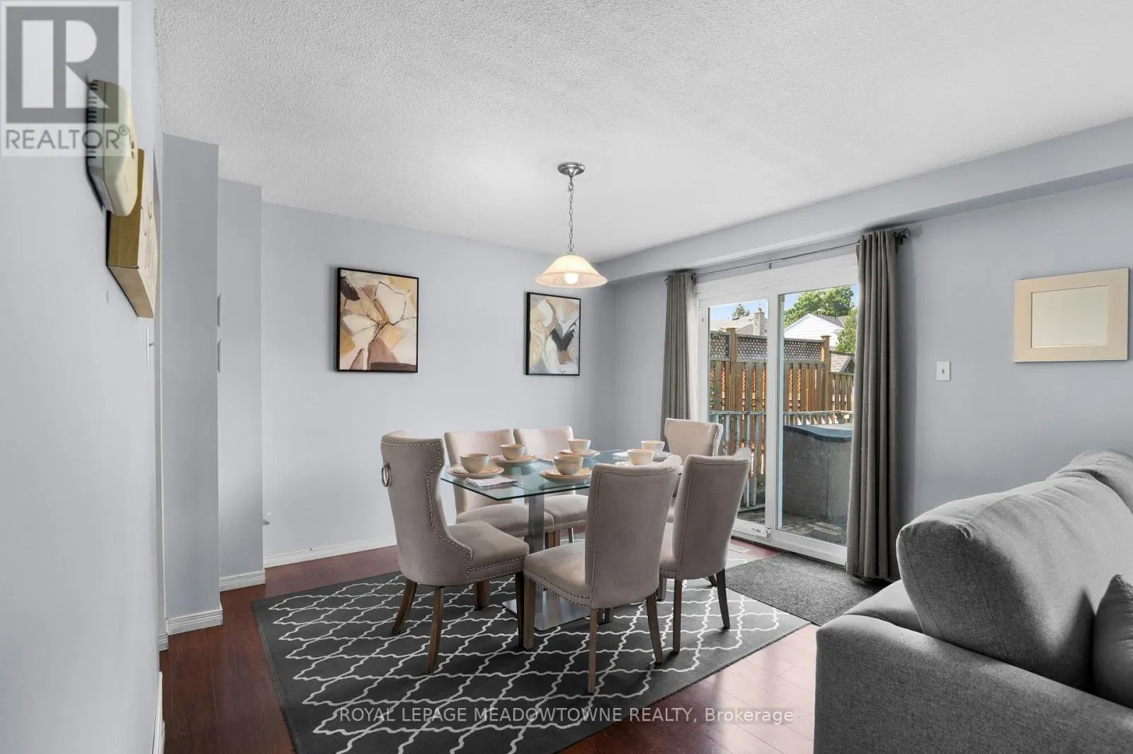 6058 STARFIELD CRESCENT