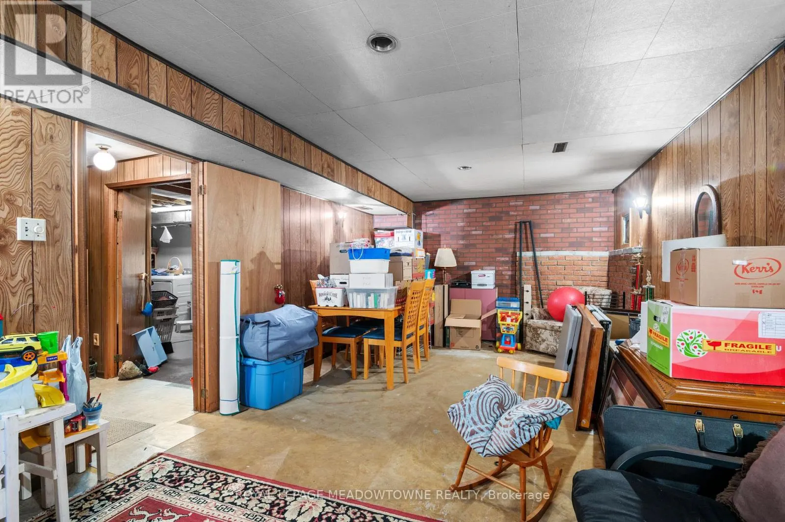 6058 STARFIELD CRESCENT
