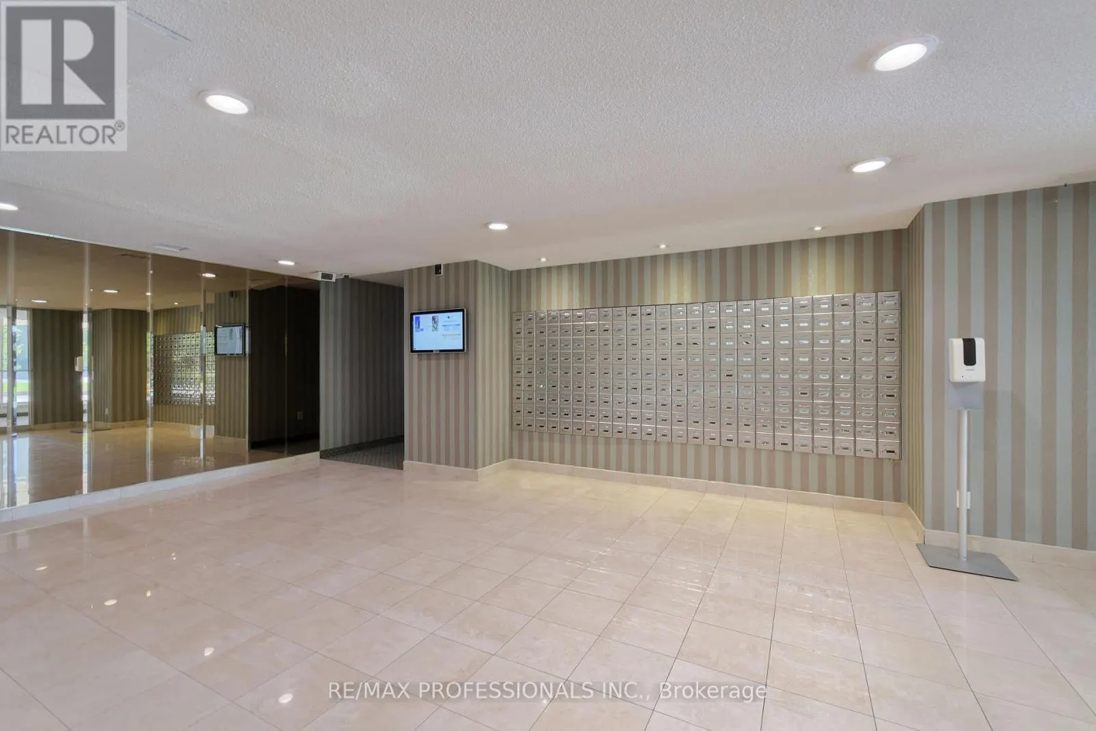 1207 - 299 MILL ROAD